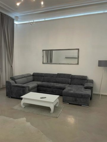 Kiadó téglalakás, albérlet, VII. kerületben, Erzsébet körúton