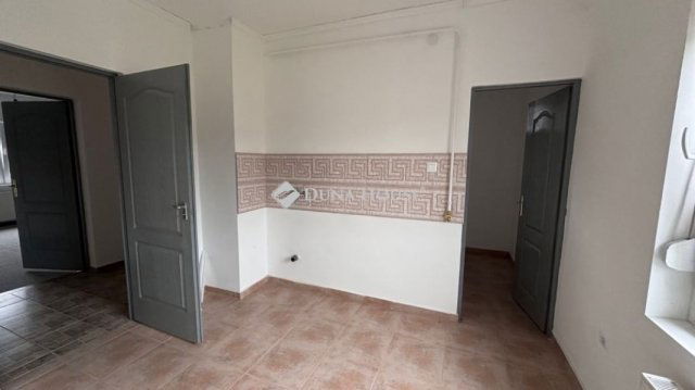 Eladó családi ház, Encsen 39.65 M Ft, 3 szobás