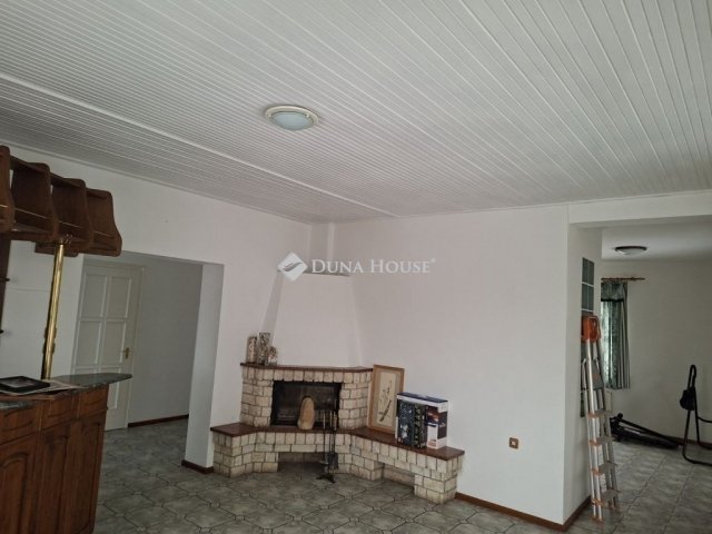 Eladó családi ház, Sülysápon 95.5 M Ft, 5 szobás