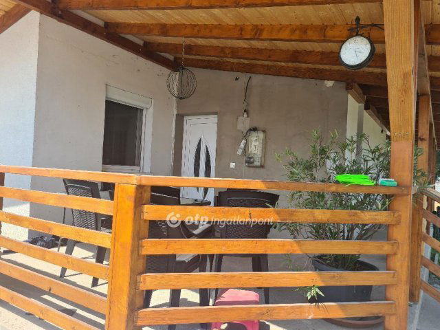 Eladó családi ház, Érden 117 M Ft, 6 szobás