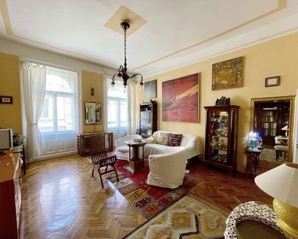 Eladó téglalakás, Budapesten, VI. kerületben, Szófia utcában