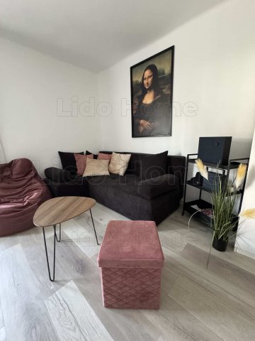 Eladó nyaraló, Siófokon 64 M Ft, 2 szobás / költözzbe.hu
