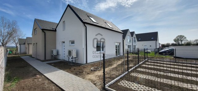 Eladó sorház, Vácon 75.9 M Ft, 3 szobás / költözzbe.hu