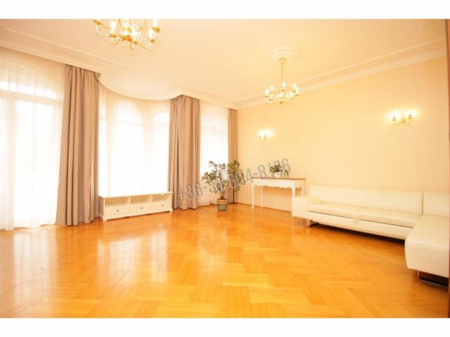 Kiadó ikerház, albérlet, Budapesten, III. kerületben, 6 szobás