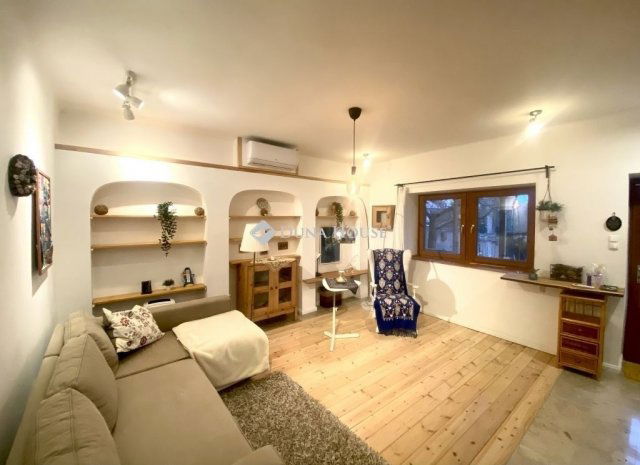 Eladó családi ház, Tahitótfalun 59.9 M Ft, 1 szobás