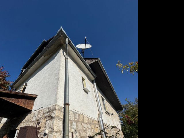 Eladó családi ház, Budapesten, III. kerületben 149 M Ft