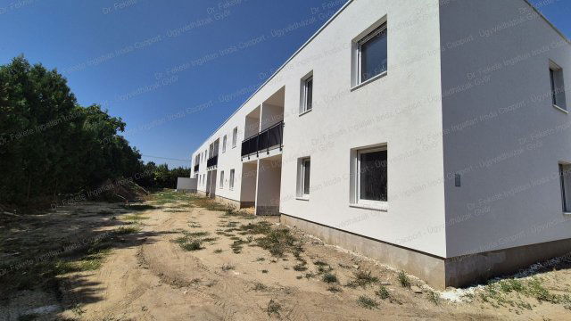 Eladó iroda, Győrött 48.99 M Ft, 3 szobás / költözzbe.hu