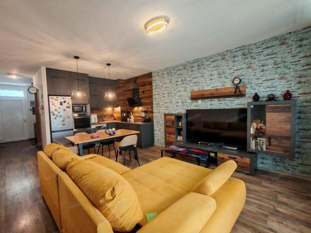 Eladó téglalakás, Nyíregyházán 69.999 M Ft, 3 szobás