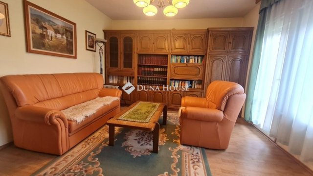 Eladó családi ház, Teskándon 69.5 M Ft, 5 szobás