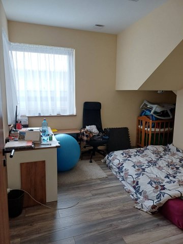 Eladó családi ház, Pilisszentivánon 289.9 M Ft, 5+1 szobás