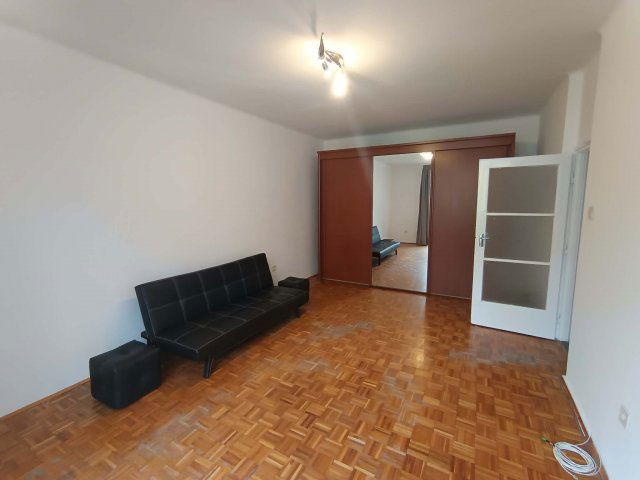 Kiadó téglalakás, albérlet, Tatabányán 165 E Ft / hó