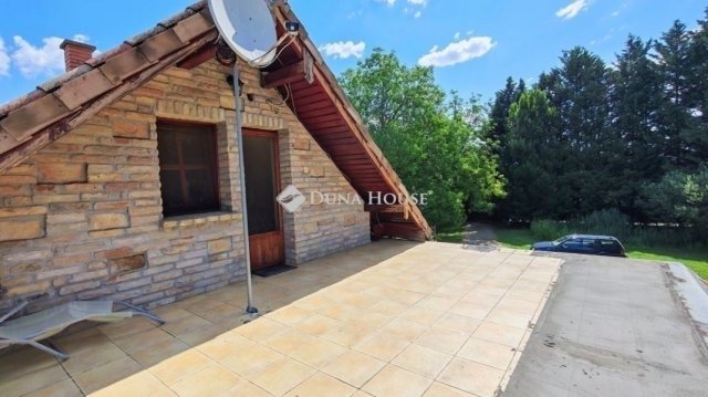 Eladó családi ház, Kecskeméten 135 M Ft, 5 szobás