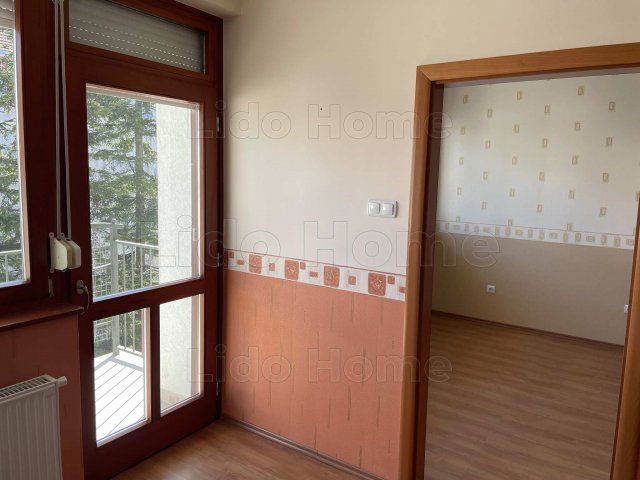 Kiadó téglalakás, albérlet, Hévízen 195 E Ft / hó, 7+1 szobás