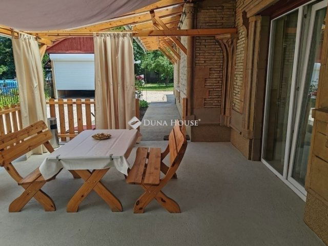 Eladó családi ház, Budapesten, XV. kerületben 185 M Ft, 4 szobás