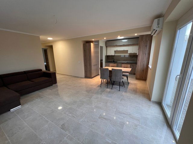 Eladó ikerház, Sényőn 59.99 M Ft, 2 szobás