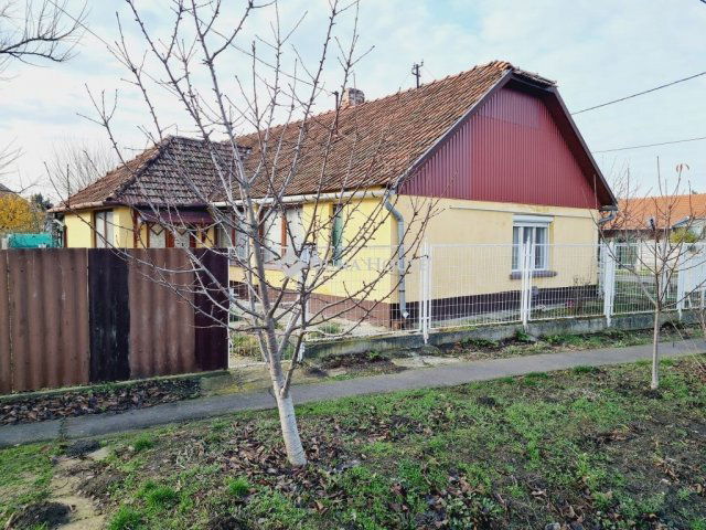Eladó családi ház, Dobozon 11.99 M Ft, 3 szobás