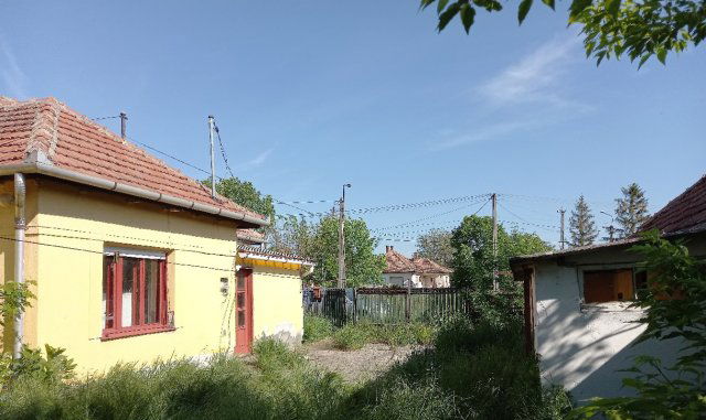 Eladó családi ház, Karácsondon, Szabadság úton 10.3 M Ft