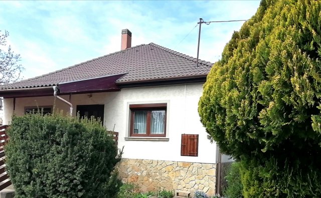 Eladó családi ház, Pusztaszabolcson 78 M Ft, 3 szobás