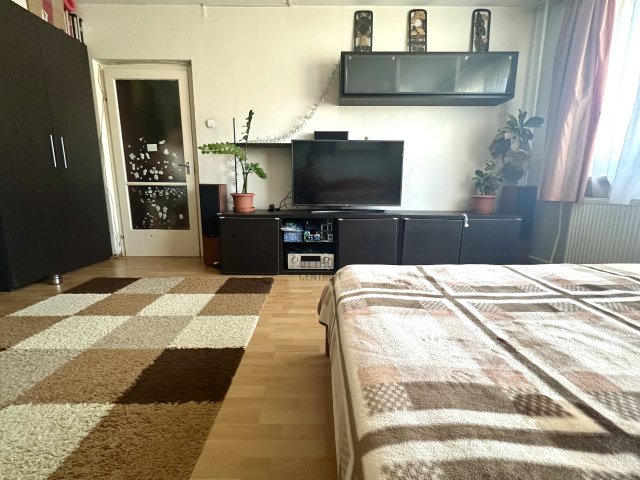Eladó panellakás, Budapesten, XXI. kerületben 62 M Ft, 2 szobás