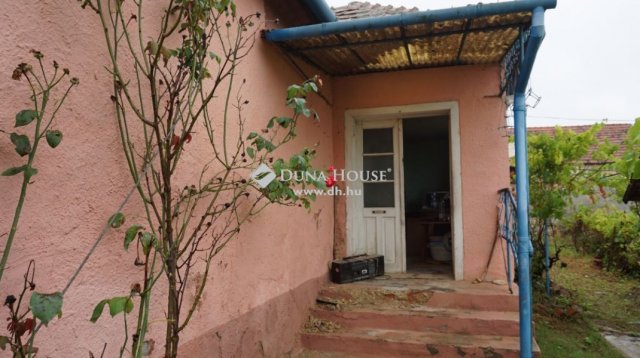 Eladó családi ház, Nagypálin 9.9 M Ft, 2 szobás