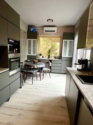 Eladó családi ház, Veresegyházon 142.9 M Ft, 5 szobás