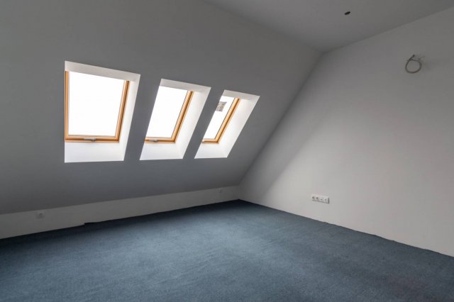 Eladó téglalakás, Bezenyén 33.6 M Ft, 2 szobás