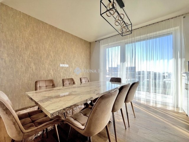 Eladó téglalakás, Budapesten, XVII. kerületben 255 M Ft