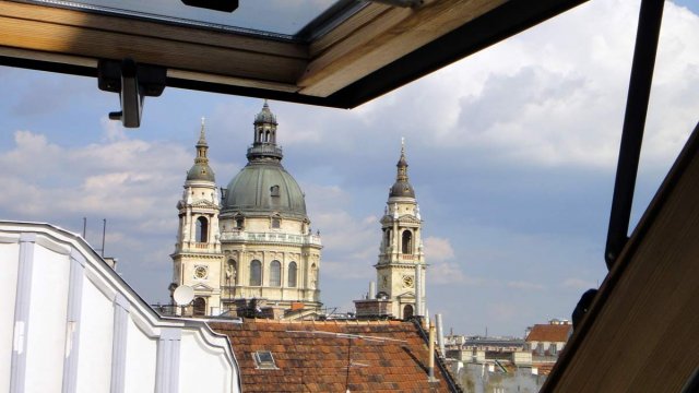 Kiadó téglalakás, albérlet, V. kerületben, Október 6. utcában