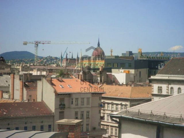Eladó téglalakás, Budapesten, VI. kerületben 210 M Ft, 5 szobás