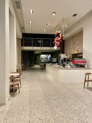 Kiadó üzlethelyiség, Budapesten, V. kerületben, Kígyó utcában