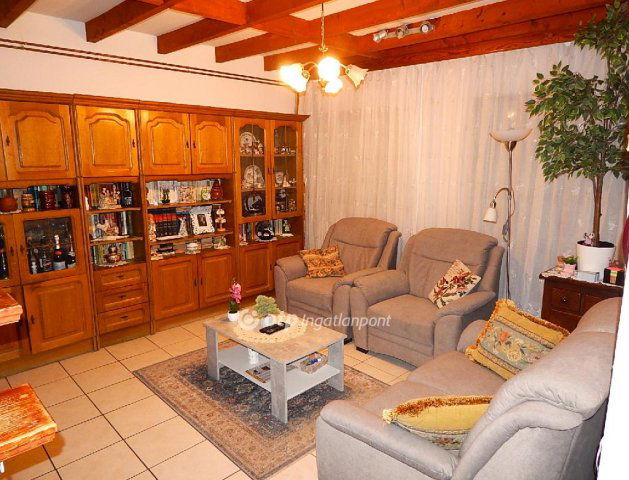 Eladó sorház, Szigethalmon 58.9 M Ft, 1+3 szobás