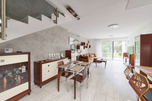 Eladó ikerház, Budapesten, XVI. kerületben 209.9 M Ft, 4 szobás