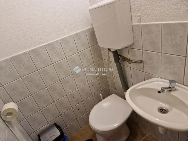 Eladó családi ház, Abaligeten 44.9 M Ft, 5 szobás