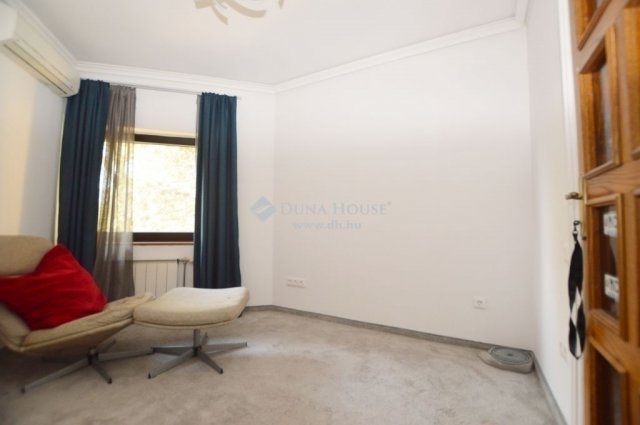 Eladó ikerház, Budapesten, II. kerületben 230 M Ft, 5 szobás