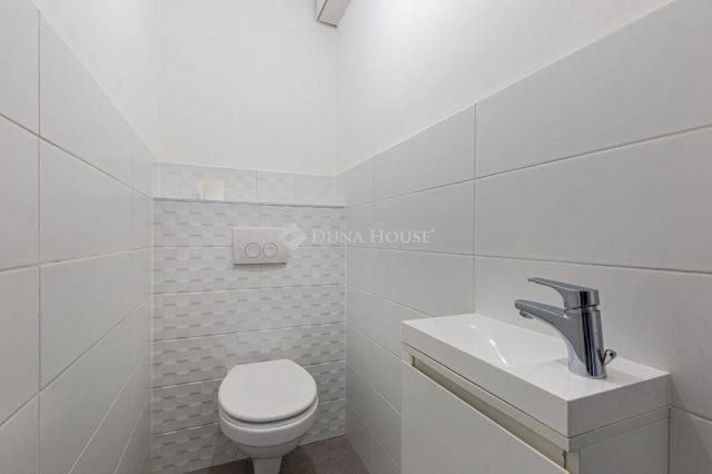 Eladó téglalakás, Budapesten, XIII. kerületben 105.9 M Ft