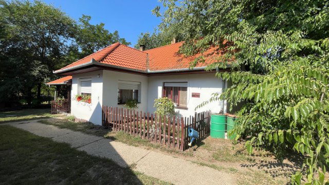 Eladó családi ház, Délegyházán 77.3 M Ft, 2 szobás
