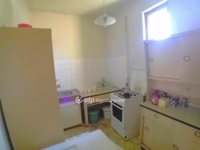 Eladó családi ház, Csányon 18.5 M Ft, 4 szobás