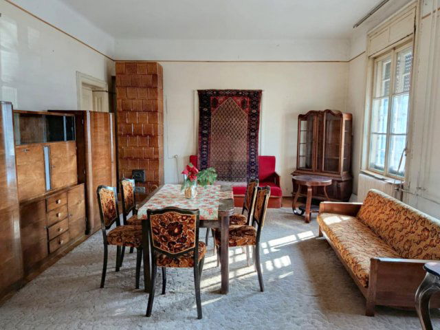 Eladó téglalakás, Nyíregyházán 79.9 M Ft, 4 szobás