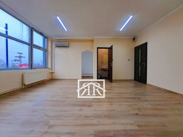 Kiadó iroda, Szegeden, Fonógyári úton 158 E Ft / hó