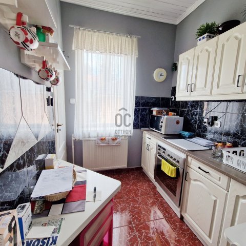 Eladó téglalakás, Vecsésen 144.9 M Ft, 3 szobás