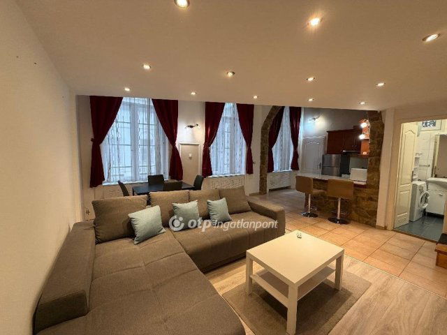 Eladó téglalakás, Budapesten, V. kerületben 78 M Ft, 1+1 szobás