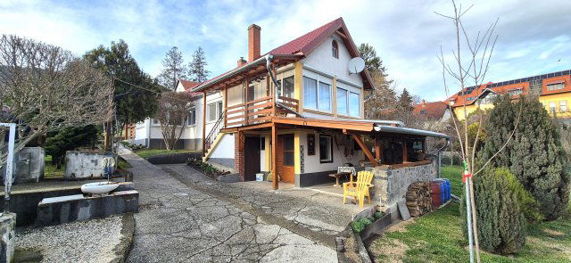 Eladó családi ház, Badacsonytomajon 159 M Ft, 3 szobás