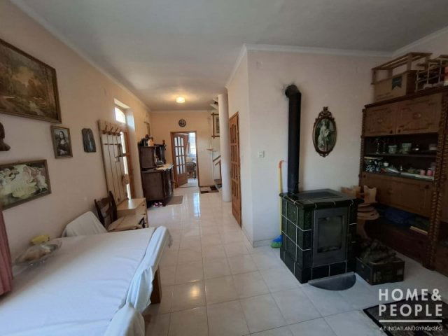 Eladó családi ház, Szegeden 114.99 M Ft, 3 szobás