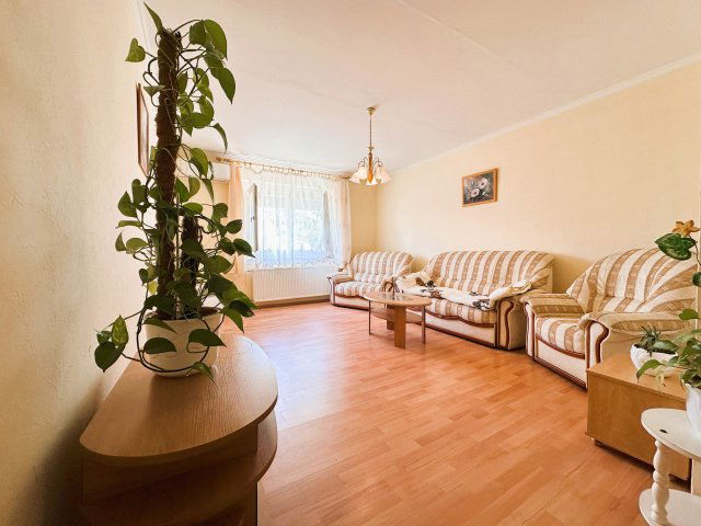 Eladó panellakás, Békéscsabán 19.5 M Ft, 1 szobás