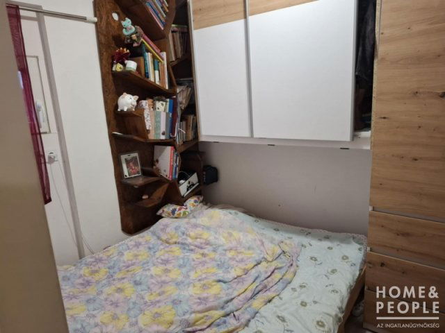 Eladó családi ház, Szatymazon 27.5 M Ft, 2 szobás
