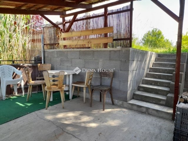 Eladó nyaraló, Békésen 5.5 M Ft, 1 szobás
