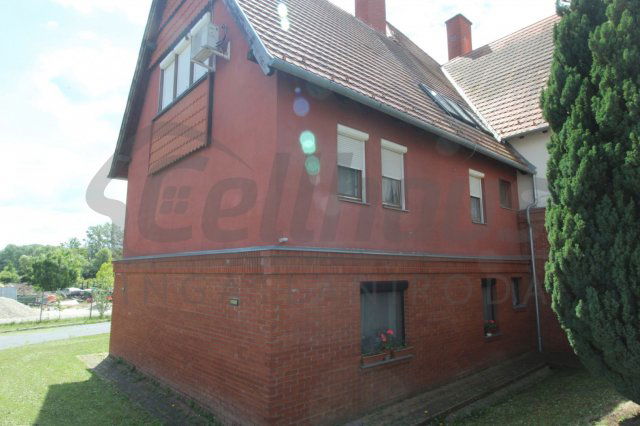 Eladó téglalakás, Hévízen 49.99 M Ft, 2 szobás