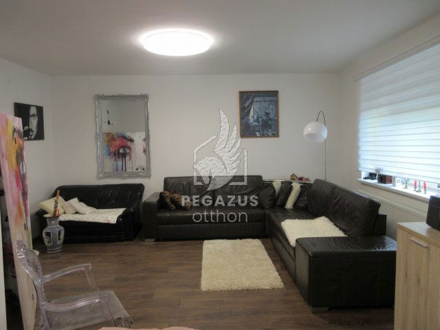 Eladó téglalakás, Ózdon 17.9 M Ft, 2 szobás