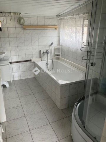 Eladó családi ház, Budapesten, XVII. kerületben 105 M Ft