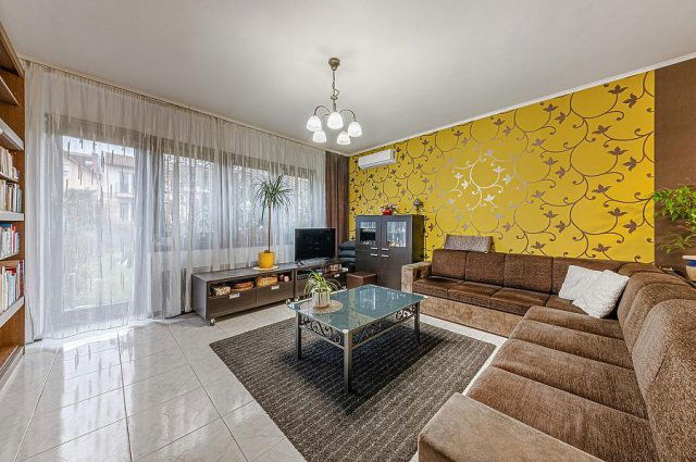 Eladó sorház, Budapesten, X. kerületben 139.9 M Ft, 1+5 szobás